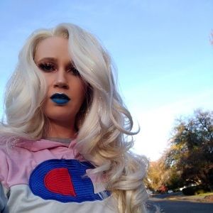 Meet your Posher, Tanya